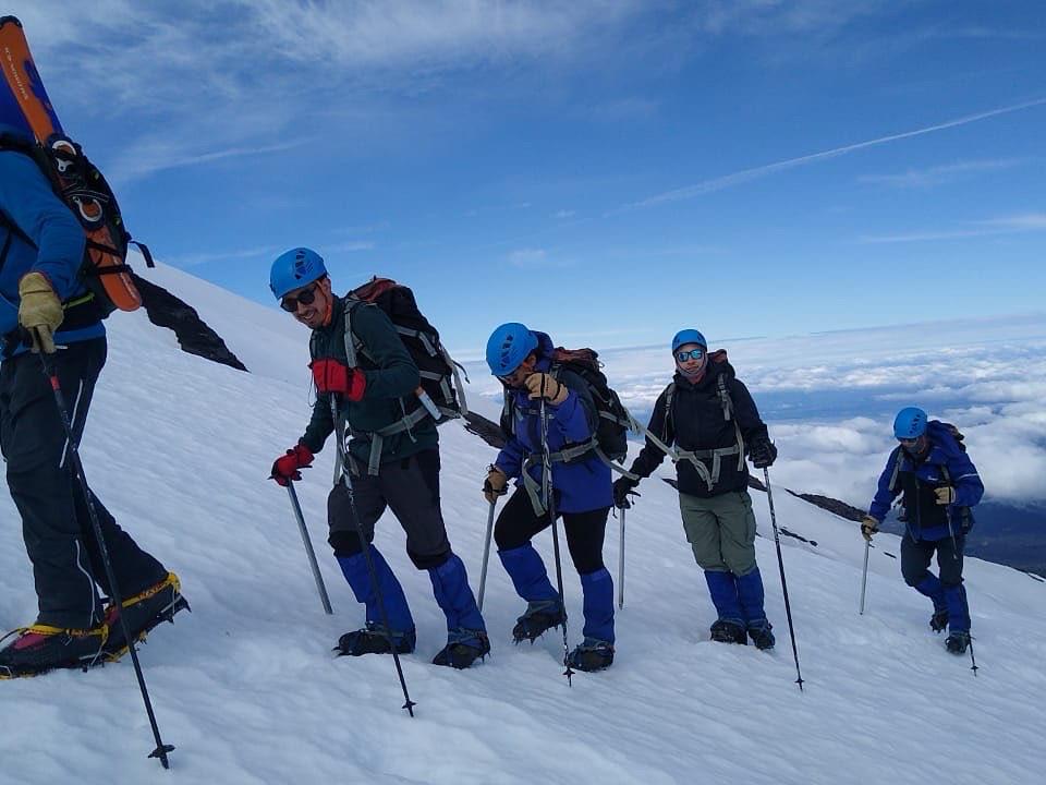 Turismo Florencia, ascensión al volcán