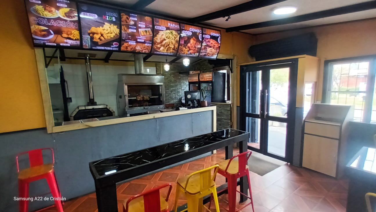 Pollo y Costilla