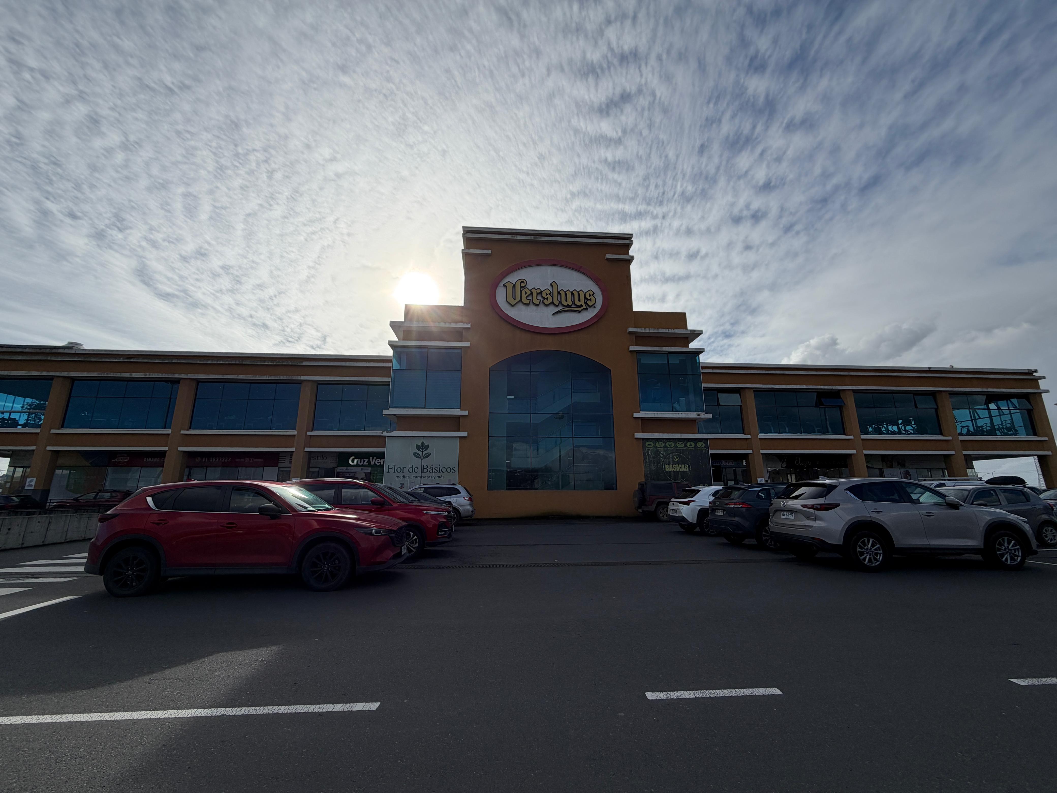 CAFETERIA & RESTAURANTE VERSLUYS