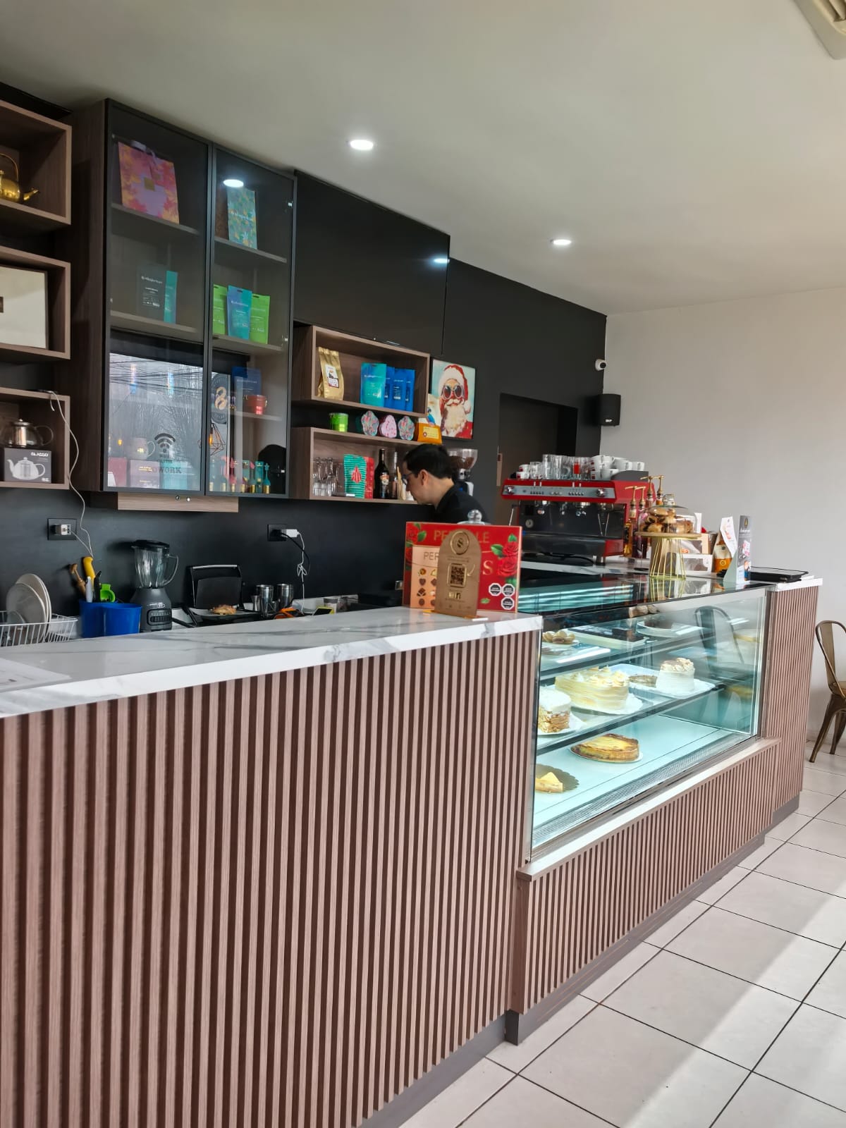 CAFETERIA SERRANO